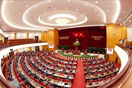 Trung ương Đảng thảo luận về tăng cường xây dựng, chỉnh đốn Đảng và hệ thống chính trị