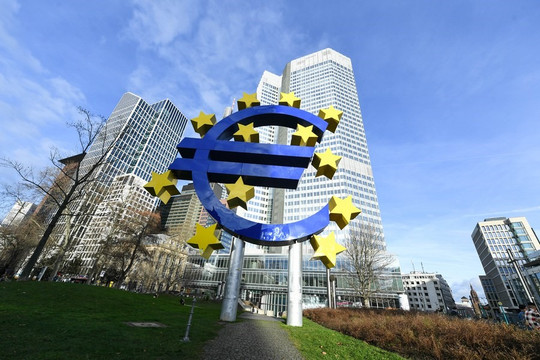 Kinh tế Khu vực đồng euro giảm tốc