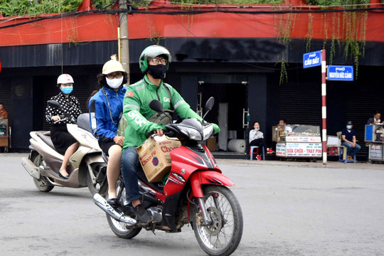 Cần thu hẹp ‘khoảng trống’ an sinh cho lái xe công nghệ