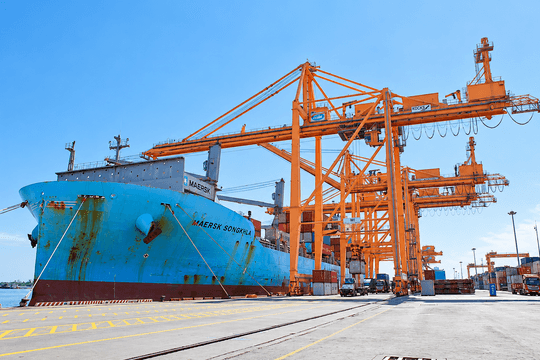 Cảng Tân Vũ được hãng tàu MAERSK gửi thư khen