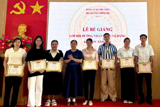 Đảng bộ xã Phú Thái vượt chỉ tiêu kết nạp đảng viên năm 2026