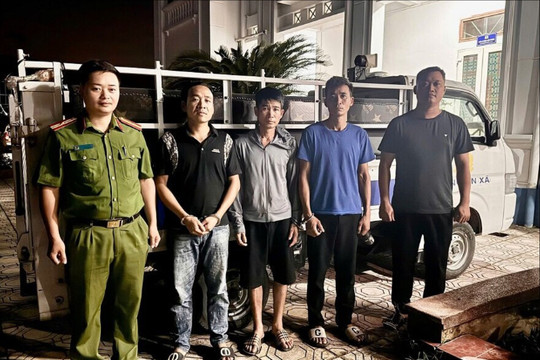 Công an xã An Phú bắt giữ 12 vụ, 27 đối tượng phạm tội về ma túy
