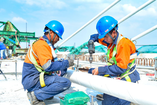 Nhịp lao động trên công trường cầu rộng nhất Hải Phòng