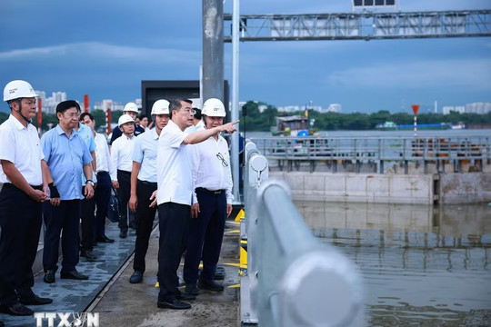 Thủ tướng Lê Minh Hưng kiểm tra 2 dự án hạ tầng trọng điểm tại thành phố Hồ Chí Minh