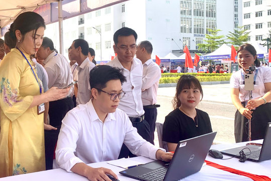 Kết nối 4 bên - ' Khơi thông' dòng nhân lực