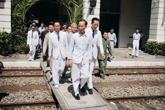Dấu chân Bác Hồ trên chuyến tàu năm ấy