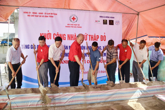 Hỗ trợ 80 triệu đồng xây nhà 'Chữ thập đỏ' tại xã Vĩnh Thịnh