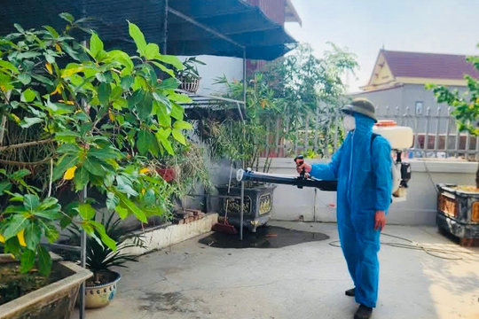 Xử lý chùm ca bệnh sốt xuất huyết tại phường Thạch Khôi