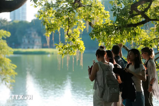 Bắc Bộ ngày nắng, Nam Bộ đề phòng mưa lớn