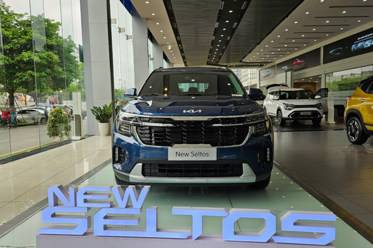 Giá lăn bánh xe KIA Seltos ưu đãi kỷ lục, rẻ hơn Honda City