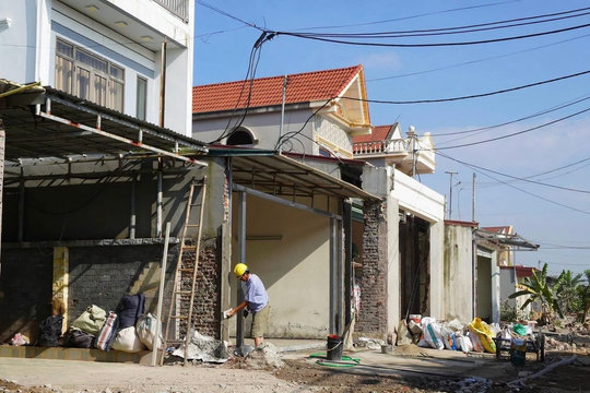 Người dân Kim Thành hiến đất mở rộng đường ĐH09