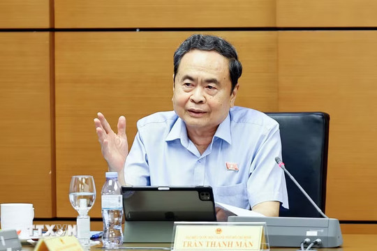 Cắt giảm thủ tục nhưng không buông lỏng an toàn lao động