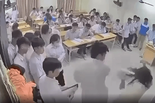 Đừng để người thầy bất an trên bục giảng