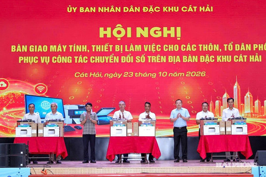 Đặc khu Cát Hải trang bị máy tính, máy in cho tất cả các thôn, tổ dân phố