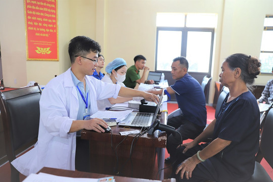 Thu nhận mẫu ADN của 391 thân nhân liệt sĩ thuộc 5 phường, xã