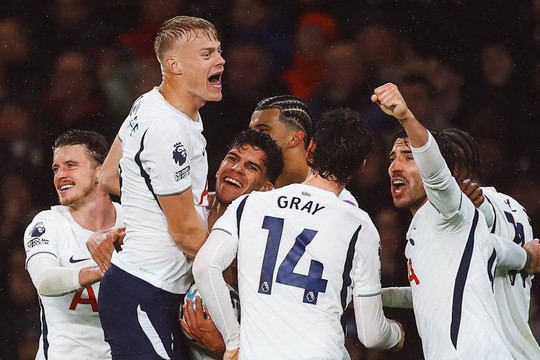 Tottenham 'phá dớp' 8 năm trước Chelsea ở Ngoại hạng Anh
