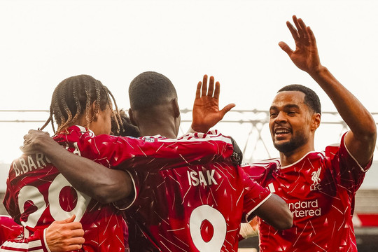 Isak ghi bàn, Liverpool đánh bại 'hiện tượng' Brighton
