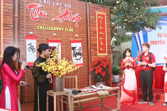 Đưa di sản văn hóa Hải Phòng vào tiết học tiếng Anh