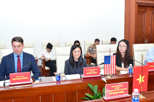 Đại sứ Hoa Kỳ tại Việt Nam thăm và làm việc tại Hải Phòng