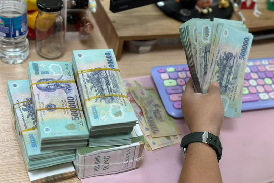 Nhiều ngân hàng điều chỉnh giảm lãi suất