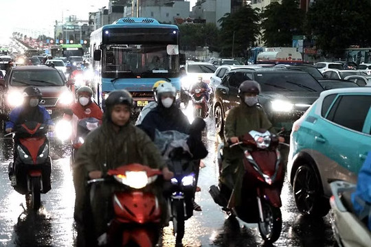 Bắc Bộ mưa to, biển động nguy hiểm