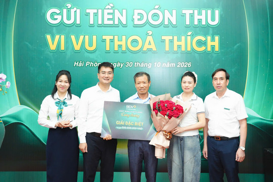 Khách hàng của BIDV Hải Dương trúng giải đặc biệt chương trình tiết kiệm dự thưởng