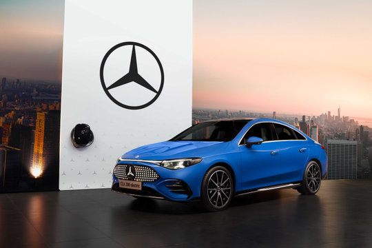 Chốt giá bán Mercedes-Benz CLA 200 Electric tại Việt Nam
