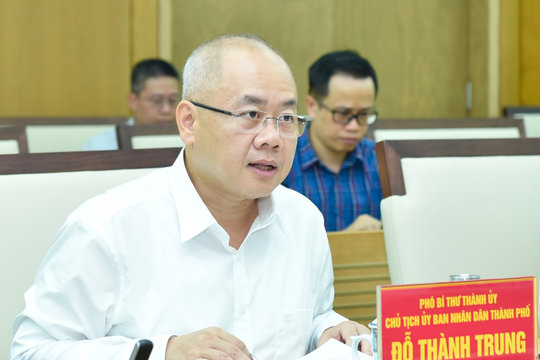 Chủ tịch UBND thành phố Đỗ Thành Trung làm việc với Tập đoàn VNPT