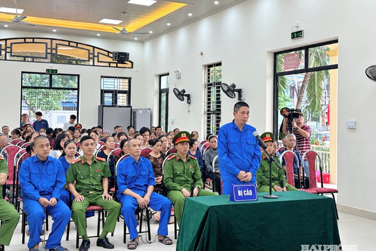 Xét xử lưu động vụ án mua bán, tổ chức sử dụng trái phép ma túy