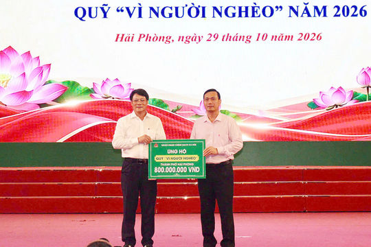 Ngân hàng Chính sách xã hội ủng hộ 800 triệu đồng cho người nghèo Hải Phòng