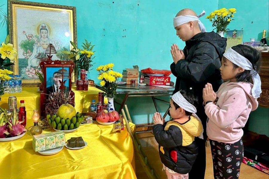 Chị Thắm ở Ninh Giang một mình chống chọi bệnh ung thư máu và nuôi 2 con nhỏ