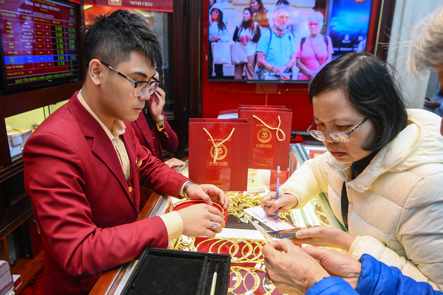 Bán vàng có phải đóng thuế thu nhập cá nhân?