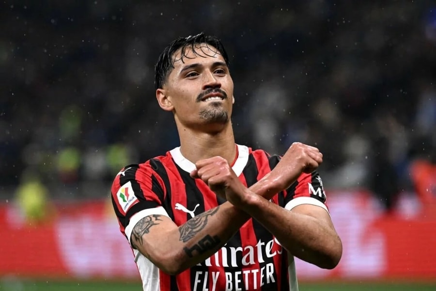 Cầu thủ gốc Indonesia giá 2.000 tỷ đồng gia nhập Man City
