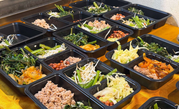 Gần 180 sinh viên Đại học Bách khoa Hà Nội kêu đau bụng sau bữa trưa
