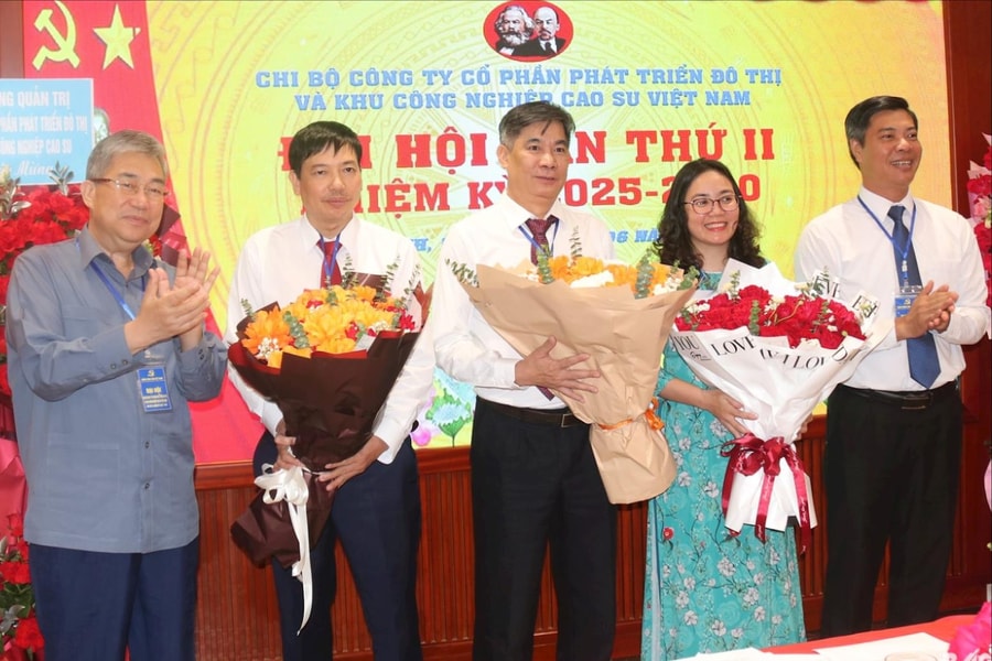 Chi bộ Công ty VRG phấn đấu kết nạp từ 3 - 5 đảng viên trong nhiệm kỳ mới