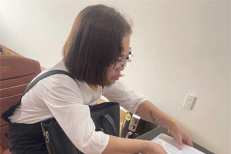 Công an xã Kim Đính (Kim Thành) trao trả túi xách có 170 triệu đồng cho người bỏ quên