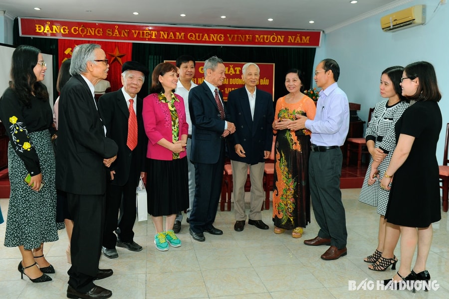 Hành trình chữ nghĩa góp phần dựng non sông