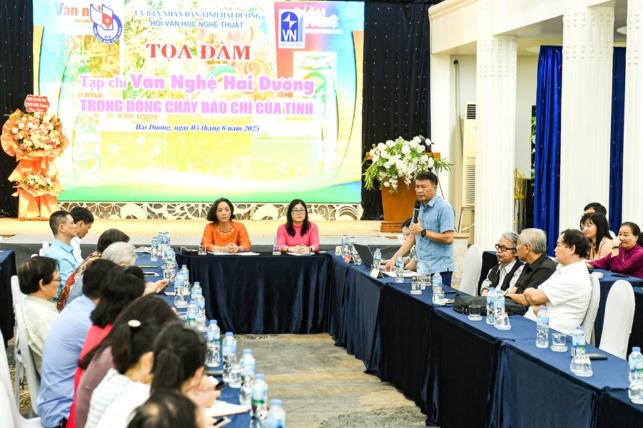 Tạp chí Văn nghệ Hải Dương đẩy mạnh ứng dụng công nghệ thông tin trong quản lý, sản xuất tin, bài