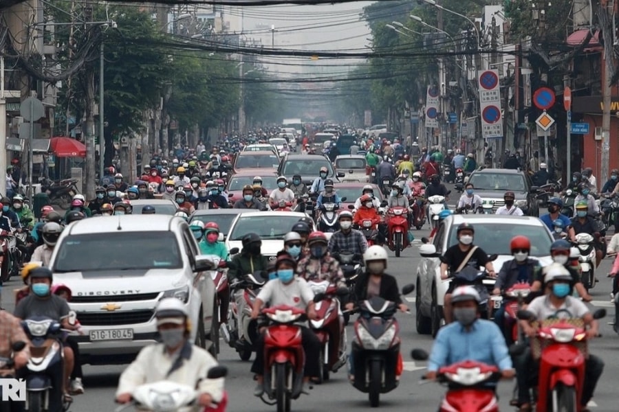 Sẽ hạn chế cả xe máy và ô tô xăng tại nhiều khu vực ở Hà Nội