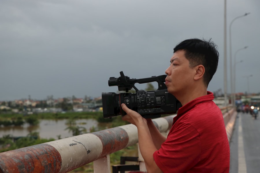 Chọn nghề báo là chấp nhận dấn thân, không sợ hiểm nguy