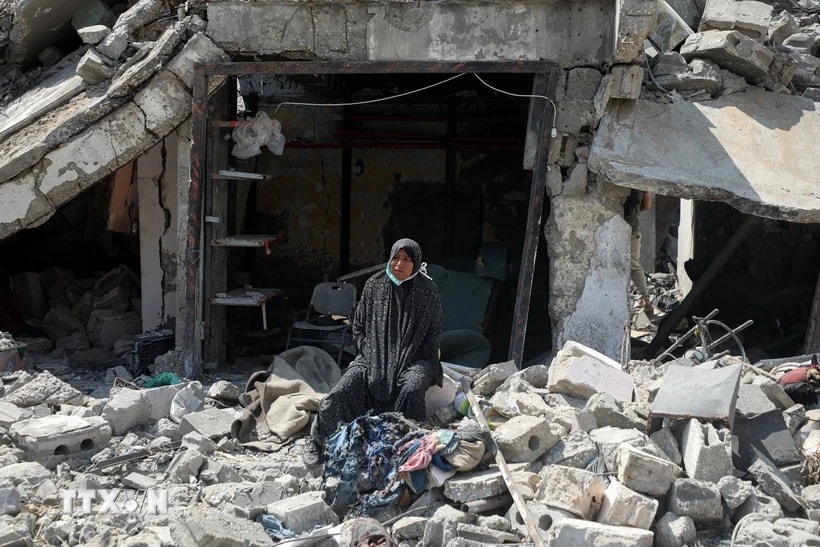 Israel tấn công Dải Gaza khiến 60 người dân Palestine thiệt mạng