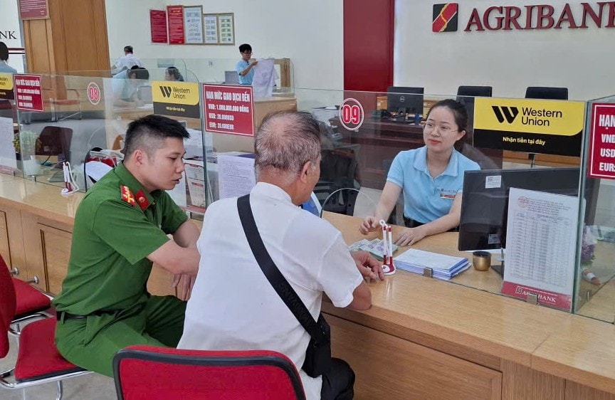 Cụ ông ở Thanh Hà suýt mất 200 triệu đồng từ cuộc gọi giả danh cán bộ kiểm sát