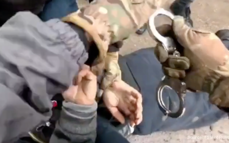 Video an ninh Nga truy đuổi, bắt sống đặc vụ Ukraine bị cáo buộc âm mưu ám sát