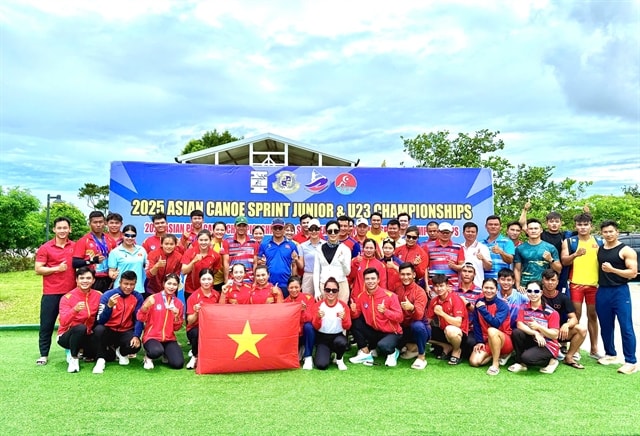 Vietnam compete successfully in Asian and Southeast Asian canoeing tournaments