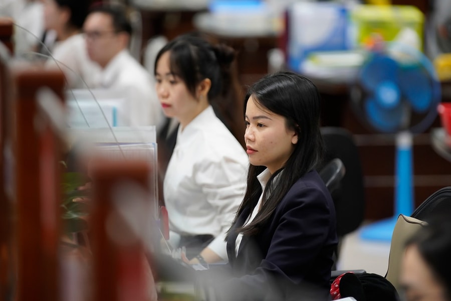Nghỉ hưu trước tuổi do tinh giản biên chế có thể nhận hai khoản trợ cấp