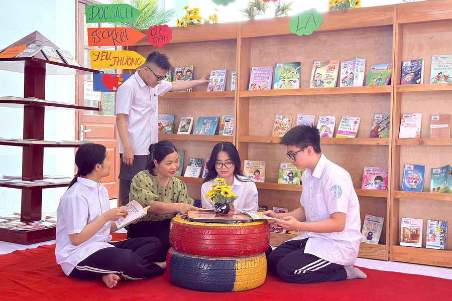 Nói chuyện chuyên đề 'Gia đình yêu thương' tại Thư viện tỉnh