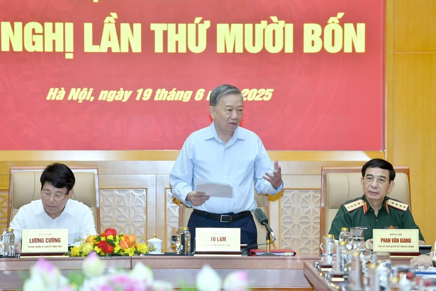 Hiện đại hóa con người trước khi hiện đại hóa vũ khí, trang bị