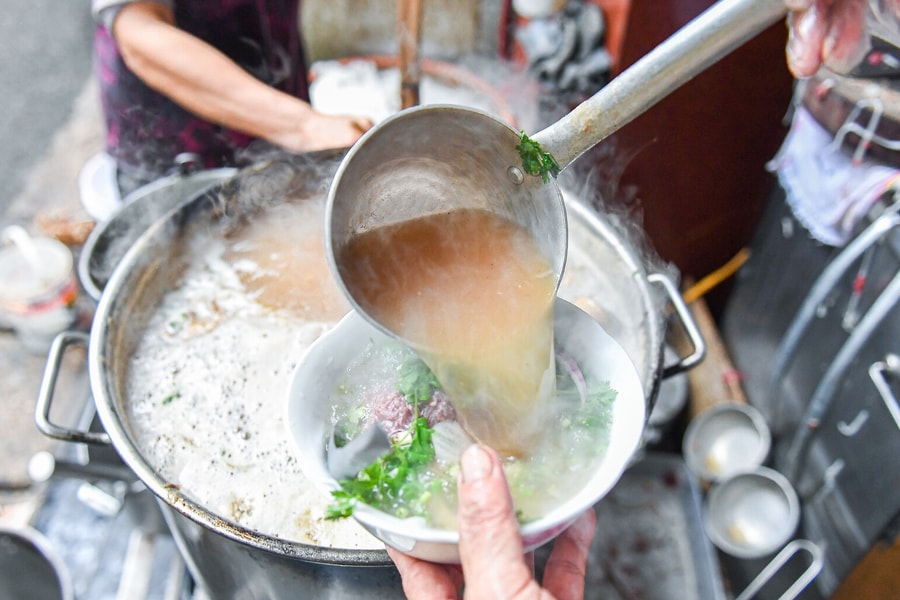 3 năm liền được Michelin Guide vinh danh, 4 quán phở ở Hà Nội vẫn gây tranh cãi