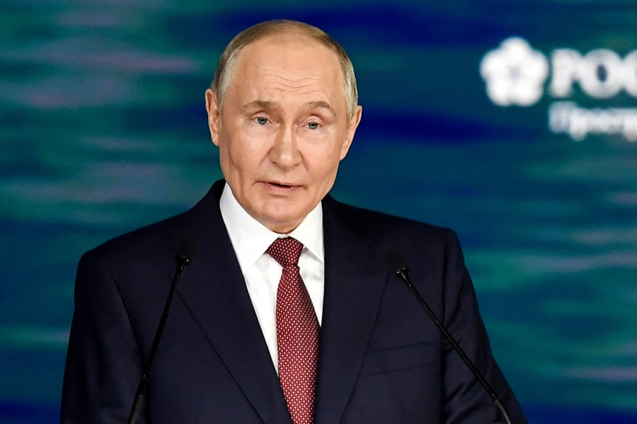Ông Putin không loại trừ khả năng Nga kiểm soát Sumy