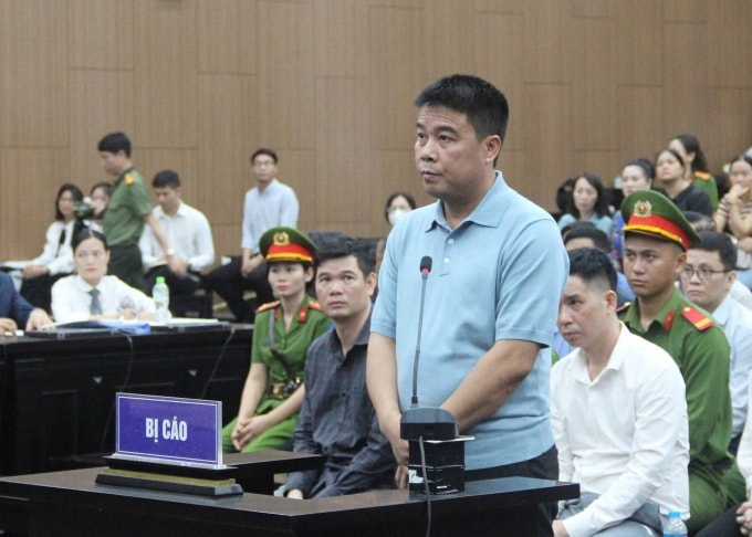 Hậu 'Pháo' nói có 2.293 lô đất, sổ 250 tỷ đồng và 500 cây vàng để khắc phục hậu quả